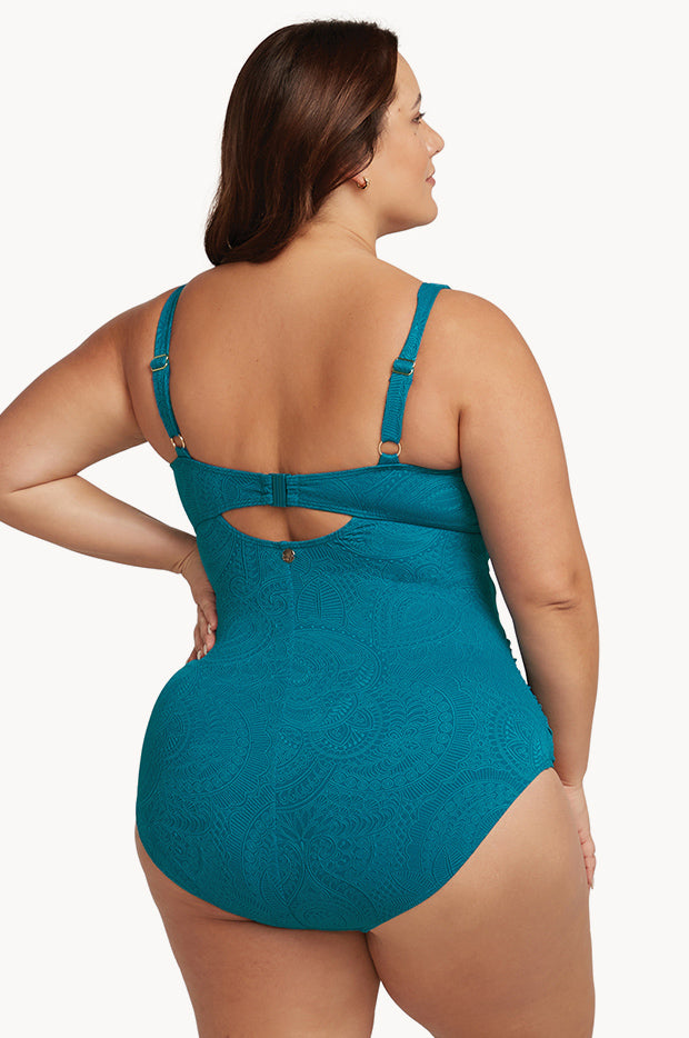Lushara Cezanne D/DD Cup One Piece