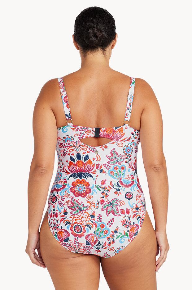 Loquacious Cezanne D/DD Cup One Piece