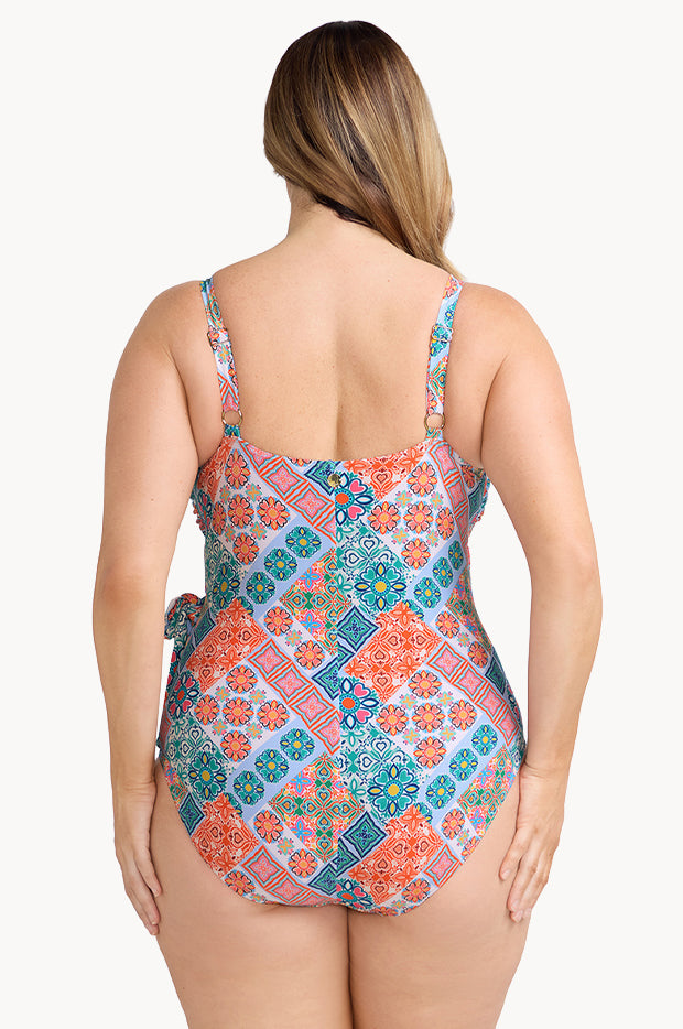 Corazonita Hayes D/DD Cup One Piece