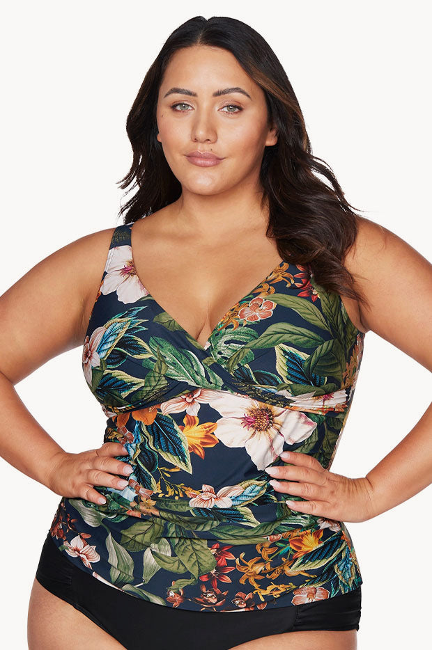 Into The Saltu Delacroix Tankini Separate