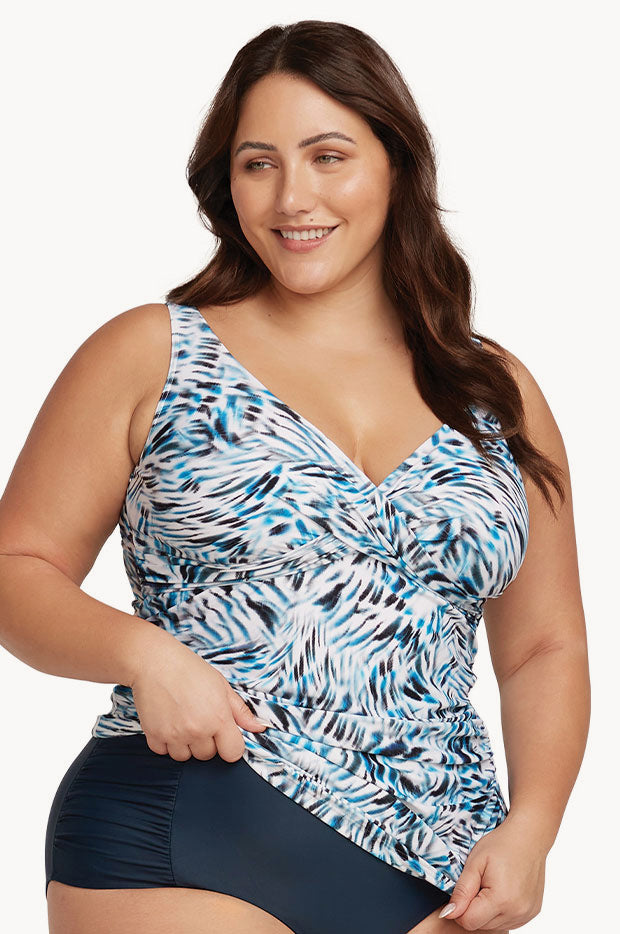Into The Saltu Delacroix Tankini Separate