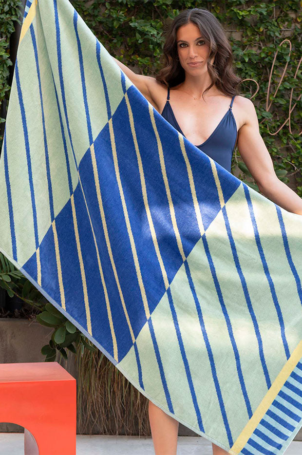 Bias Jacquard Beach Towel