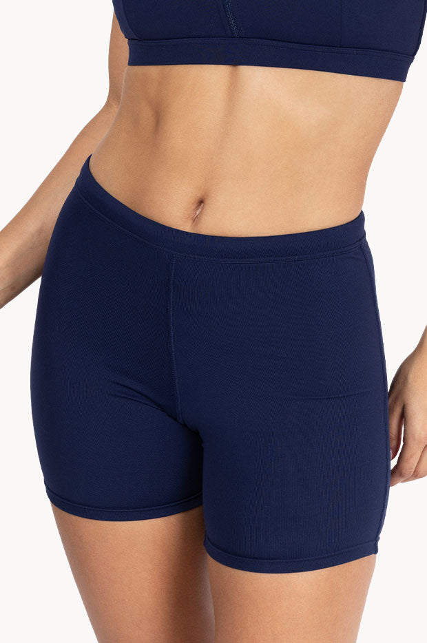 Sports Mid Short