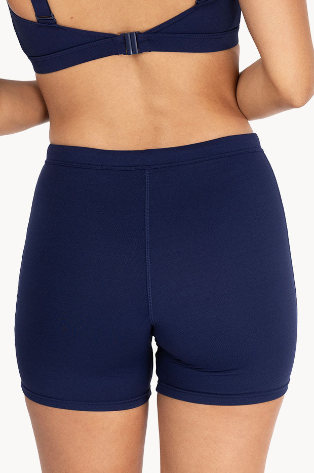 Sports Mid Short