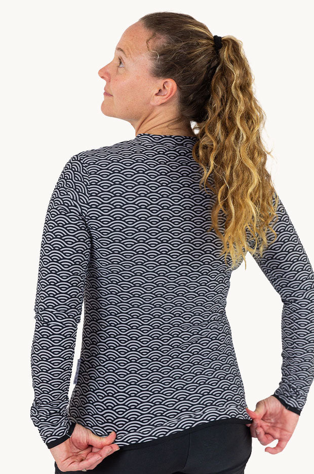 Sea Waves Long Sleeve Suntop