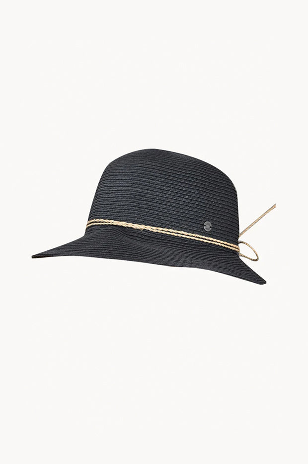 String Trim Paper Black Hat