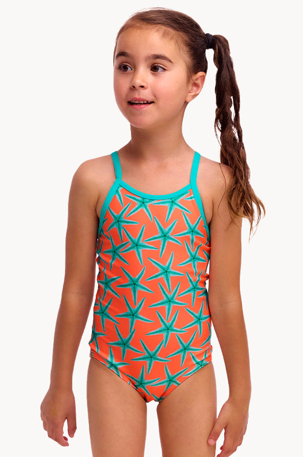 Girls Stars Below One Piece