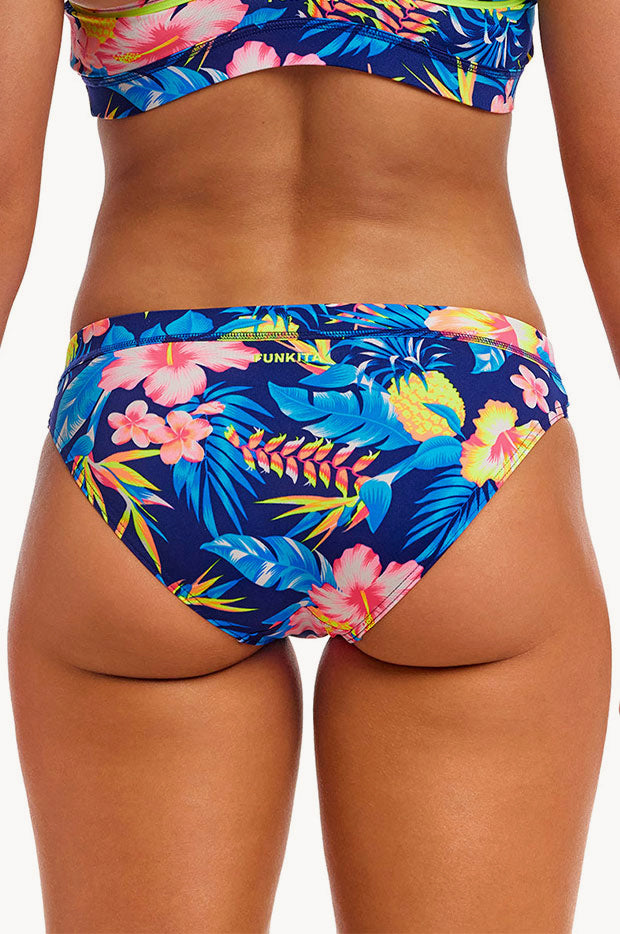In Bloom Sports Brief