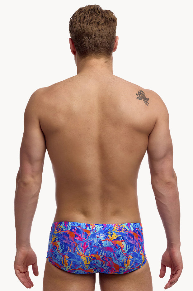 Mens Dragons Den Trunk