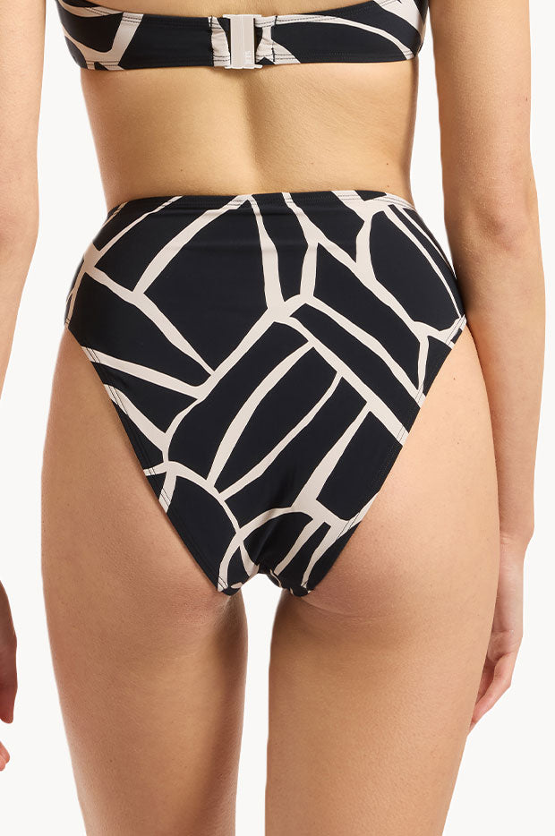 Bonita High Waist High Leg Pant