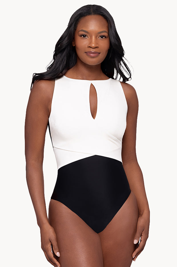 Spectra Zora One Piece