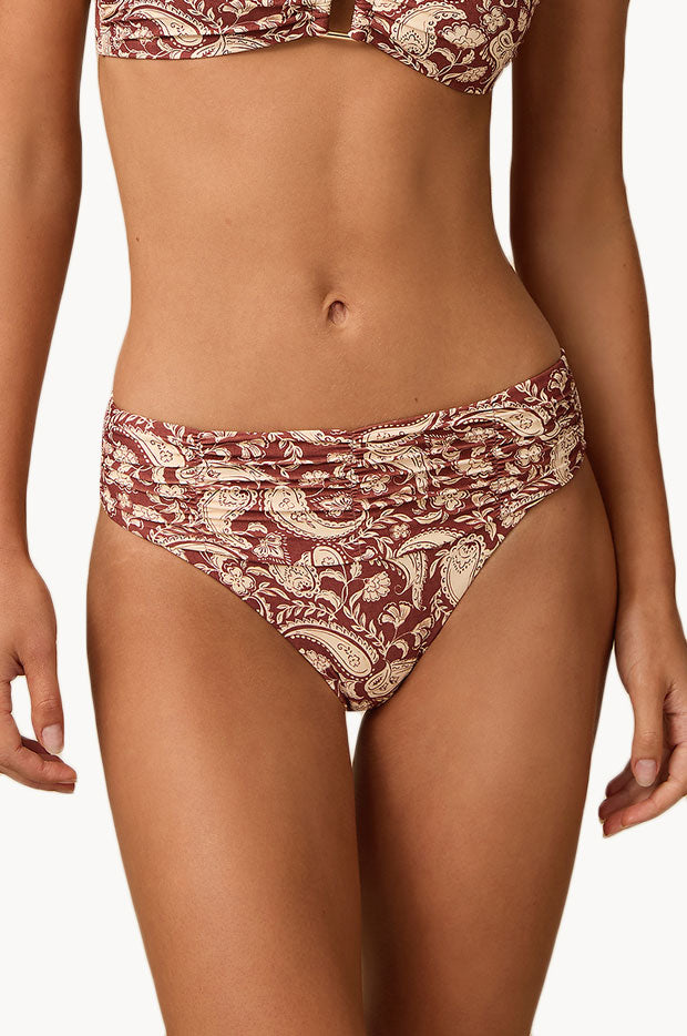 Luna Mid Rise Ruched Pant
