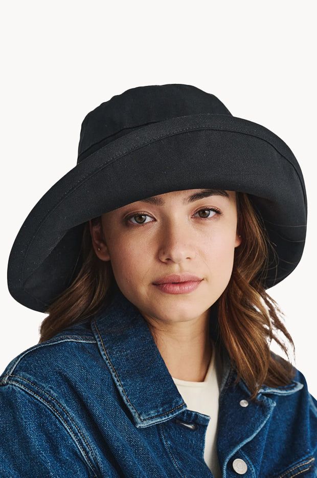 Essential Traveller Hat