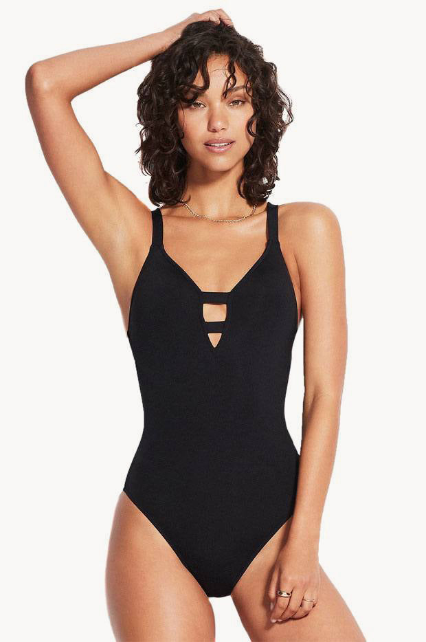 Collective Deep V One Piece