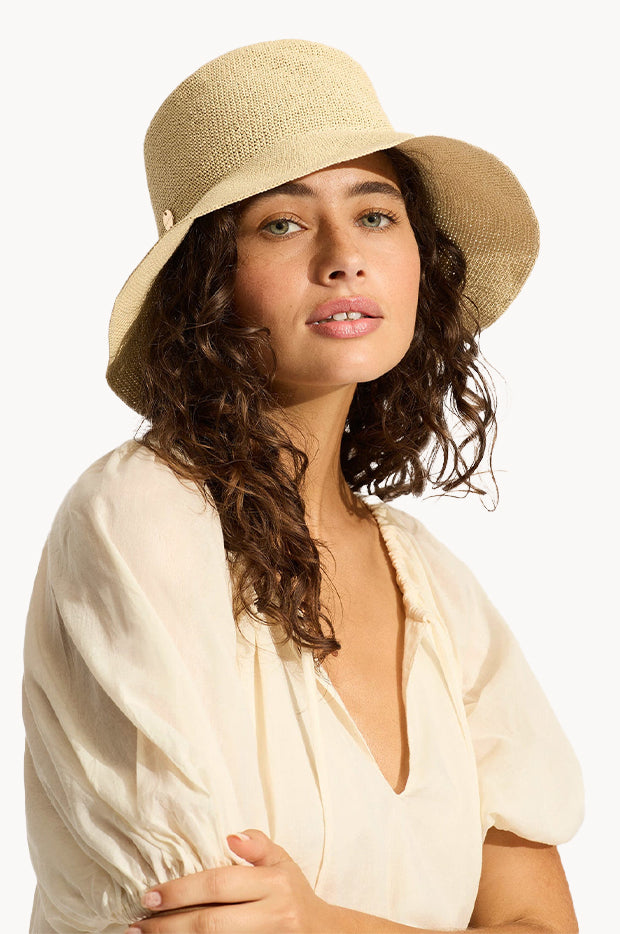 Packable Raffia Bucket Hat