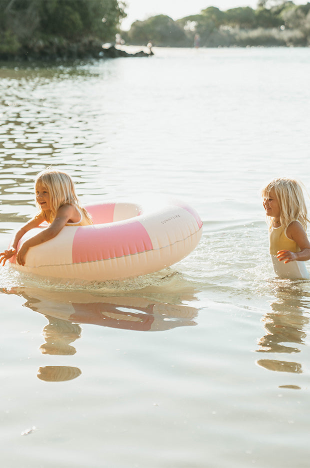 Bubblegum Stripe Tube Pool Ring