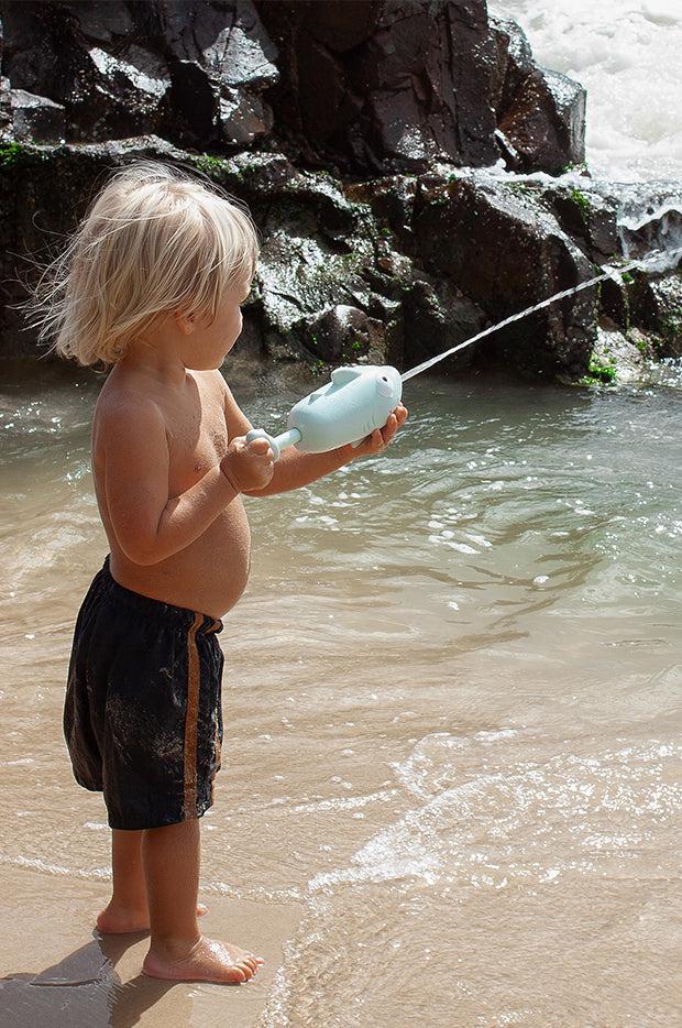Shark Water Squirter