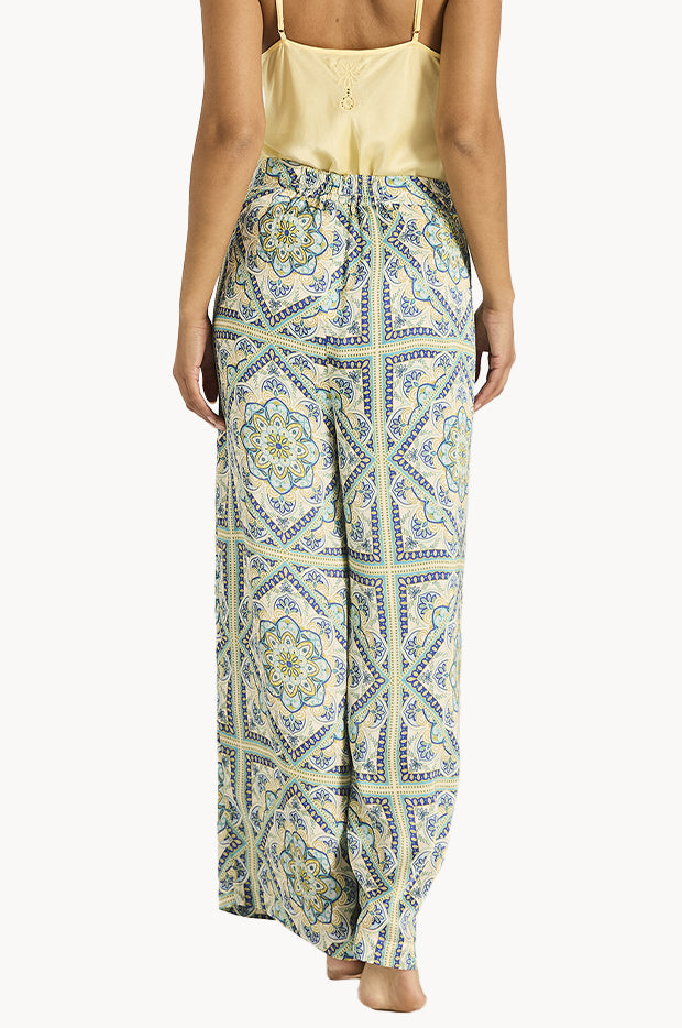Anara Sonia Pant